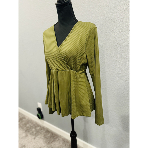 White Birch Olive Green Ribbed Wrap Top NWOT, Sz XL - Picture 2 of 8